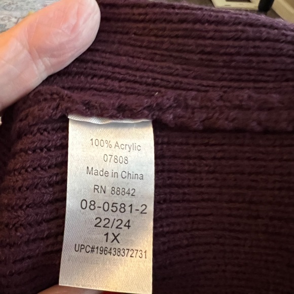 Sweater 💜 - Picture 3 of 6